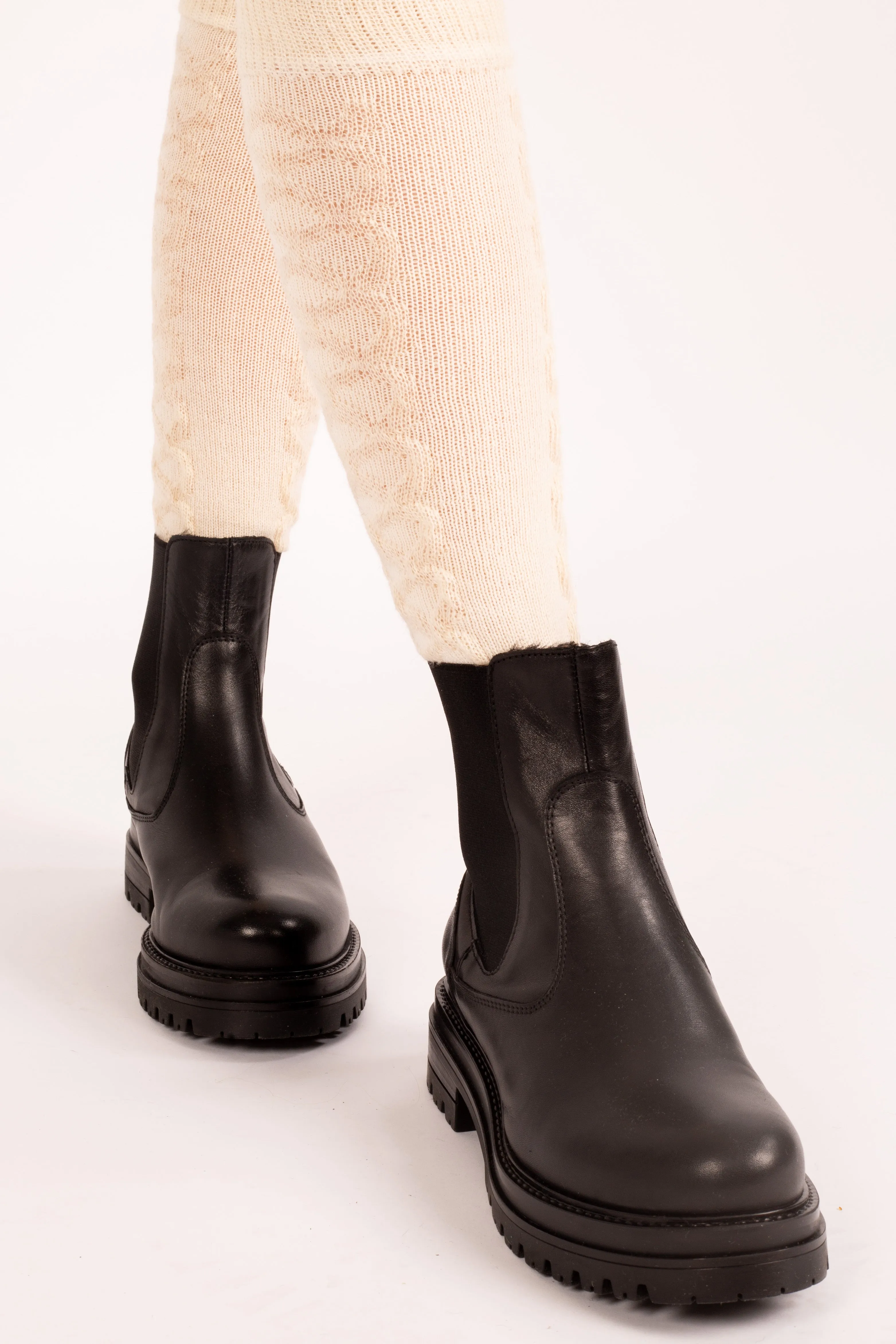 6092M Chelsea Low Boot - Black Calf Nero