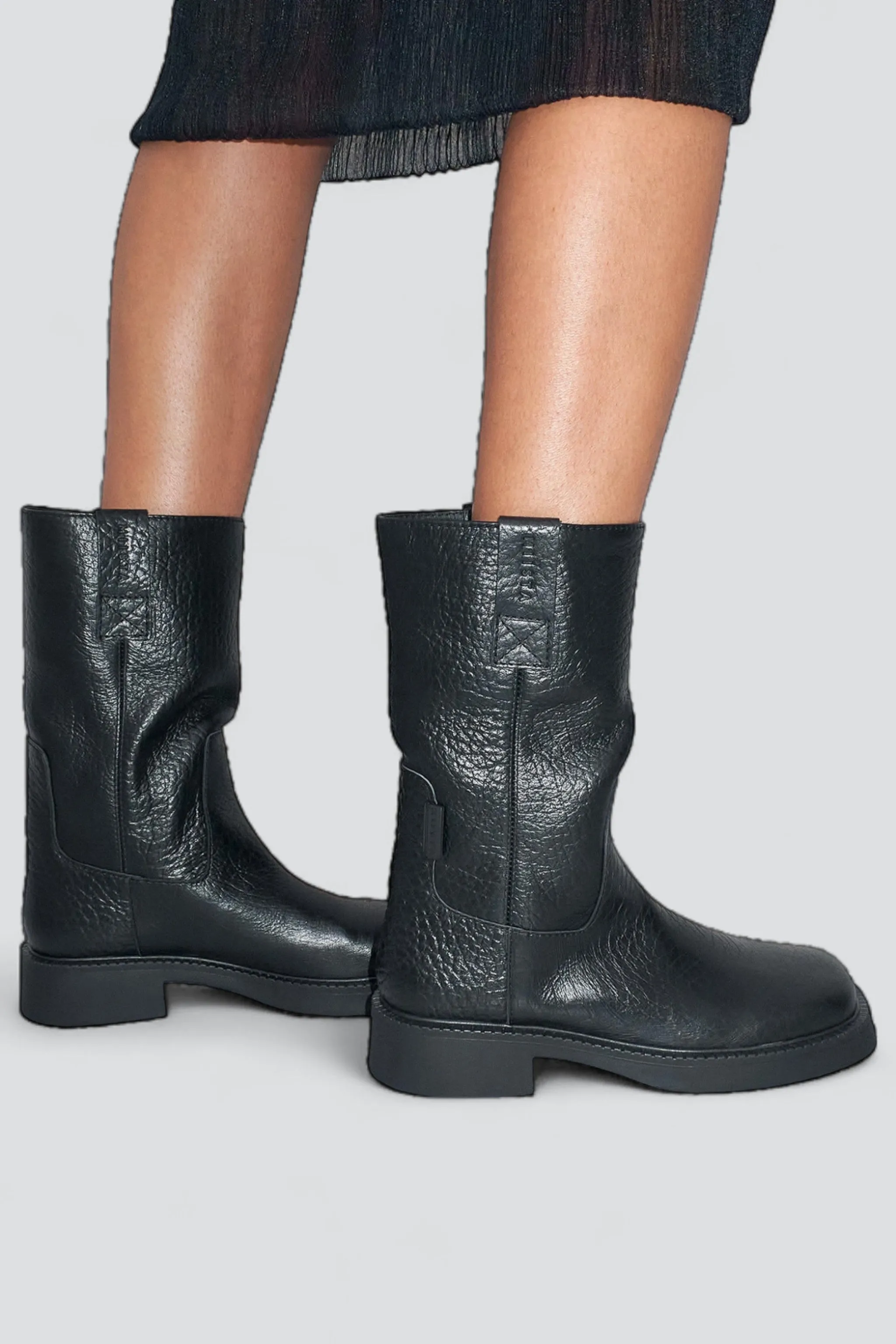 Black Aron Boot