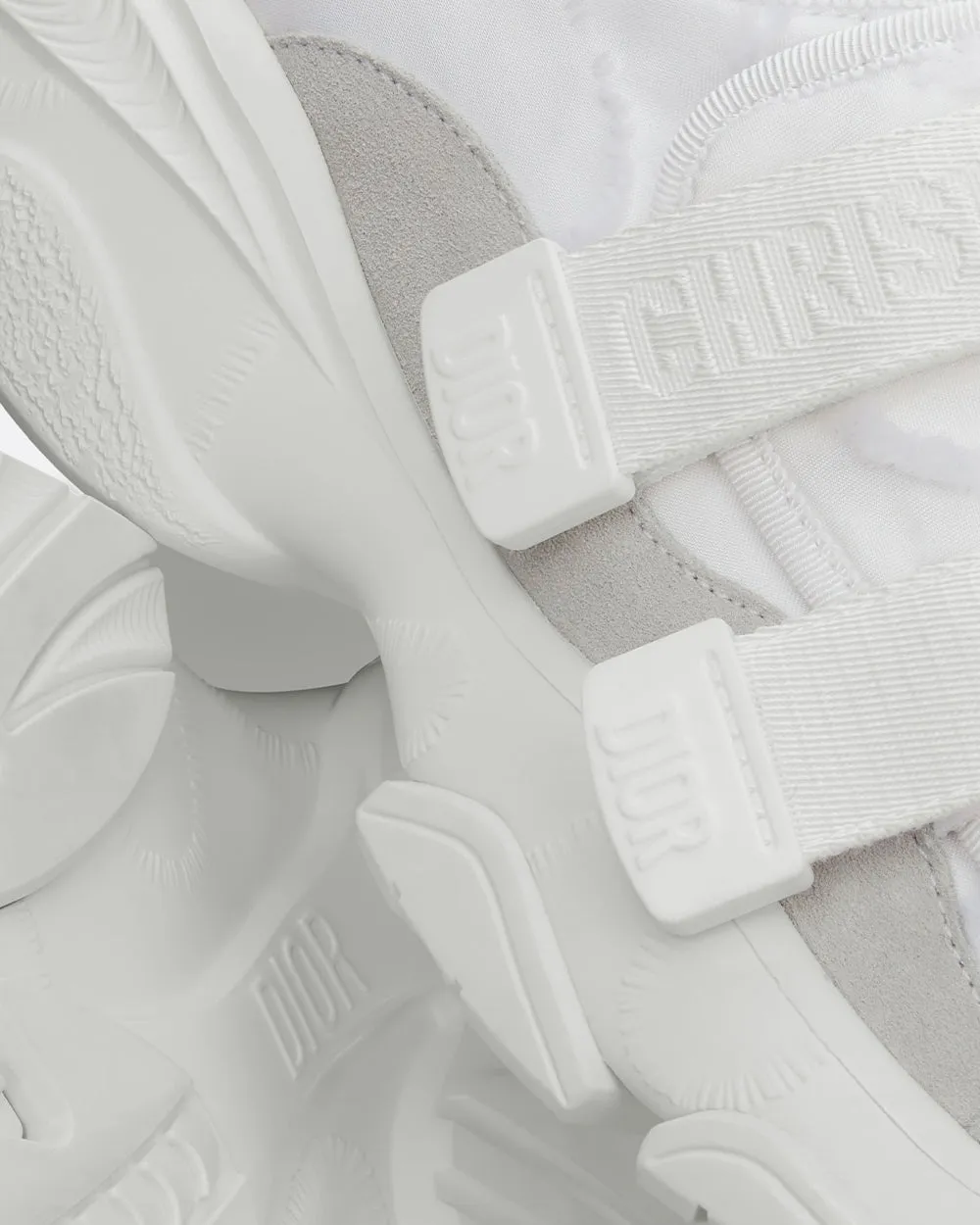 D-Wander White Camouflage Technical Fabric Low Top Sneakers