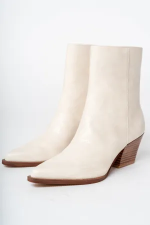 Miley alligator bootie beige
