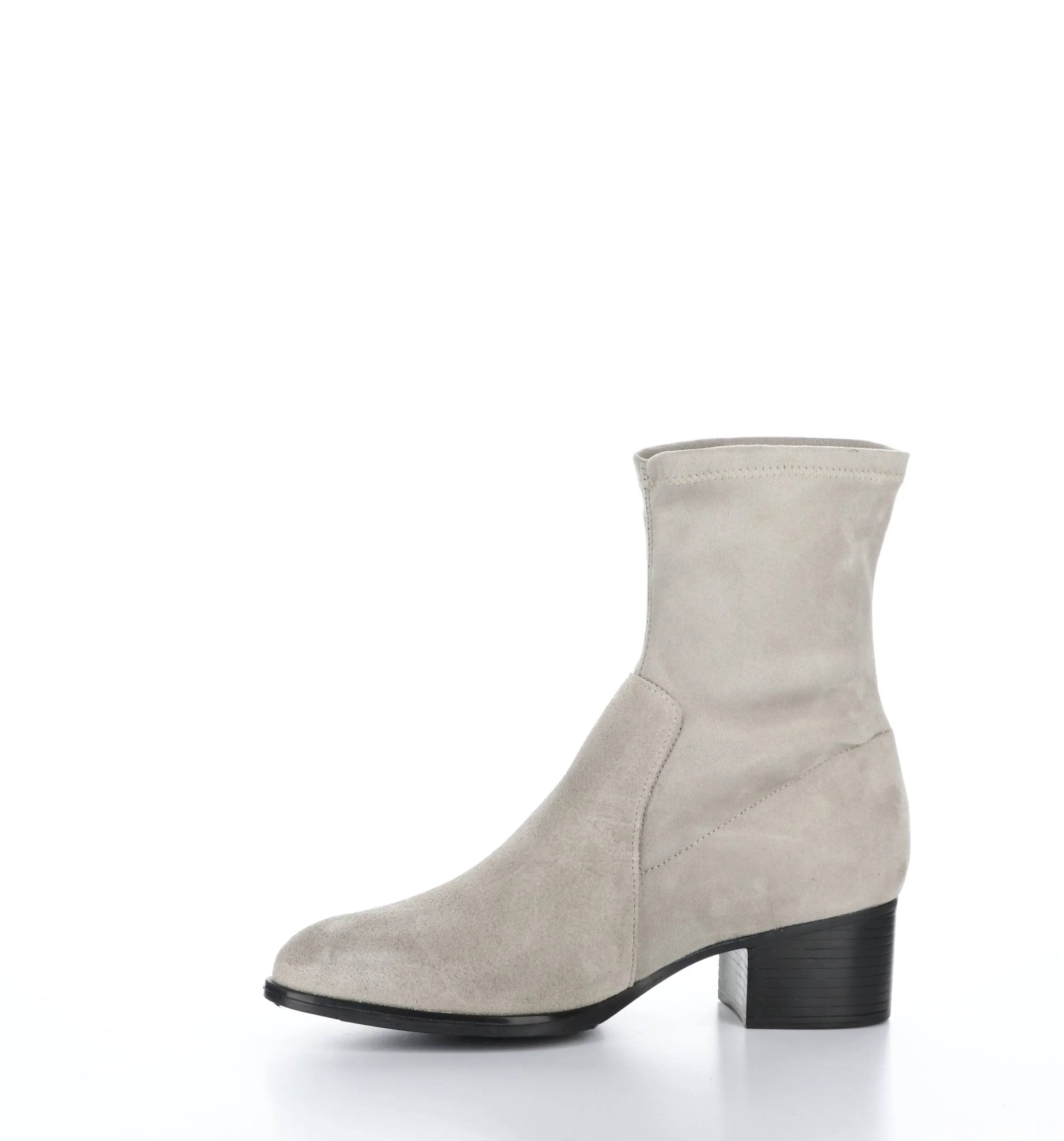 RETAIN Sand Round Toe Boots