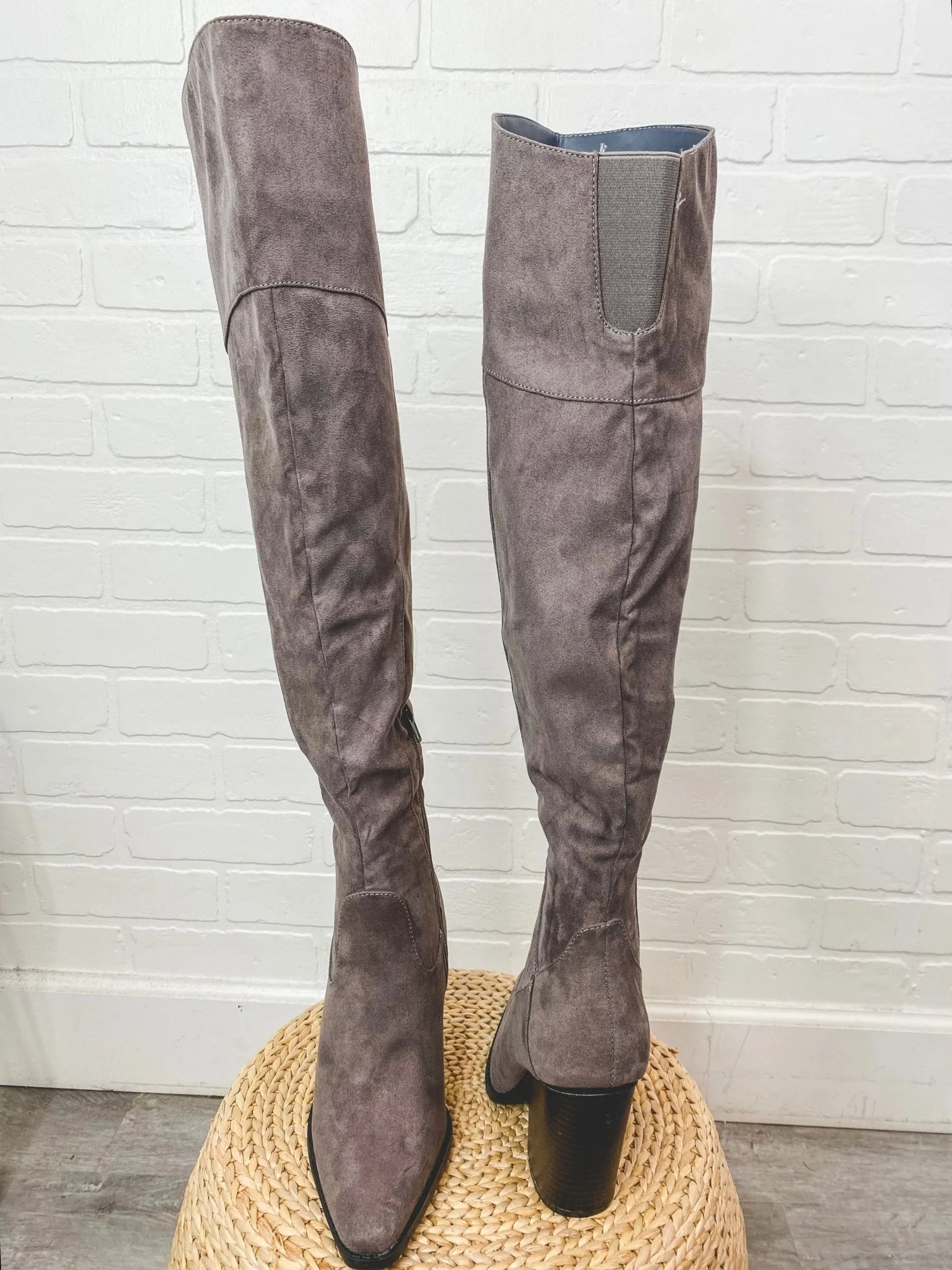 Slay over the knee boots grey