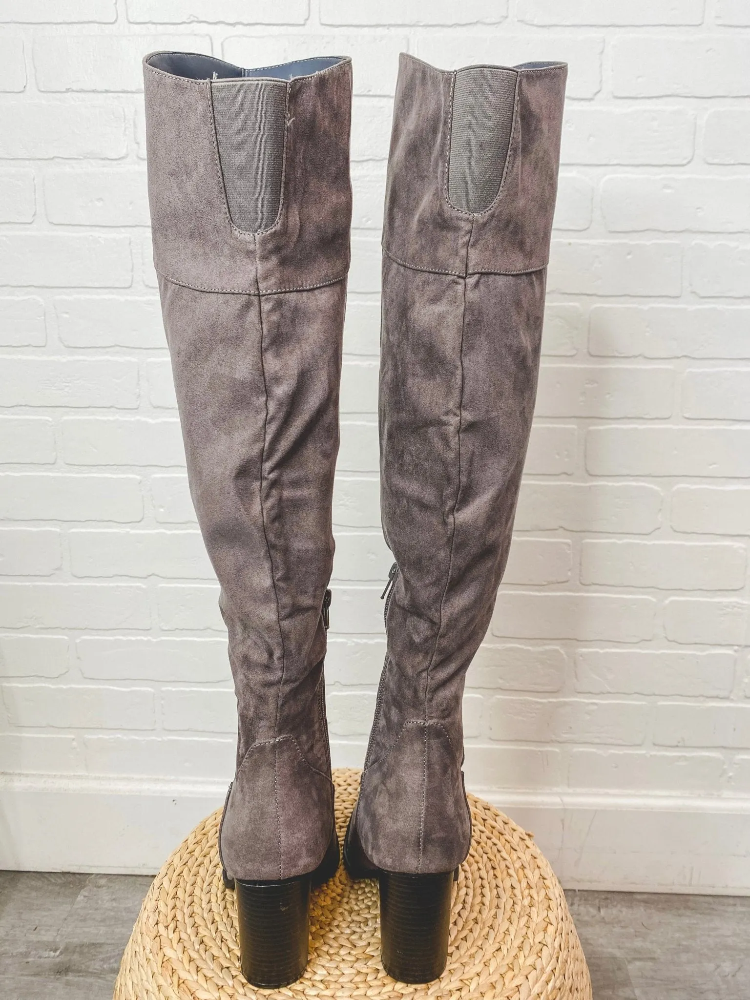 Slay over the knee boots grey