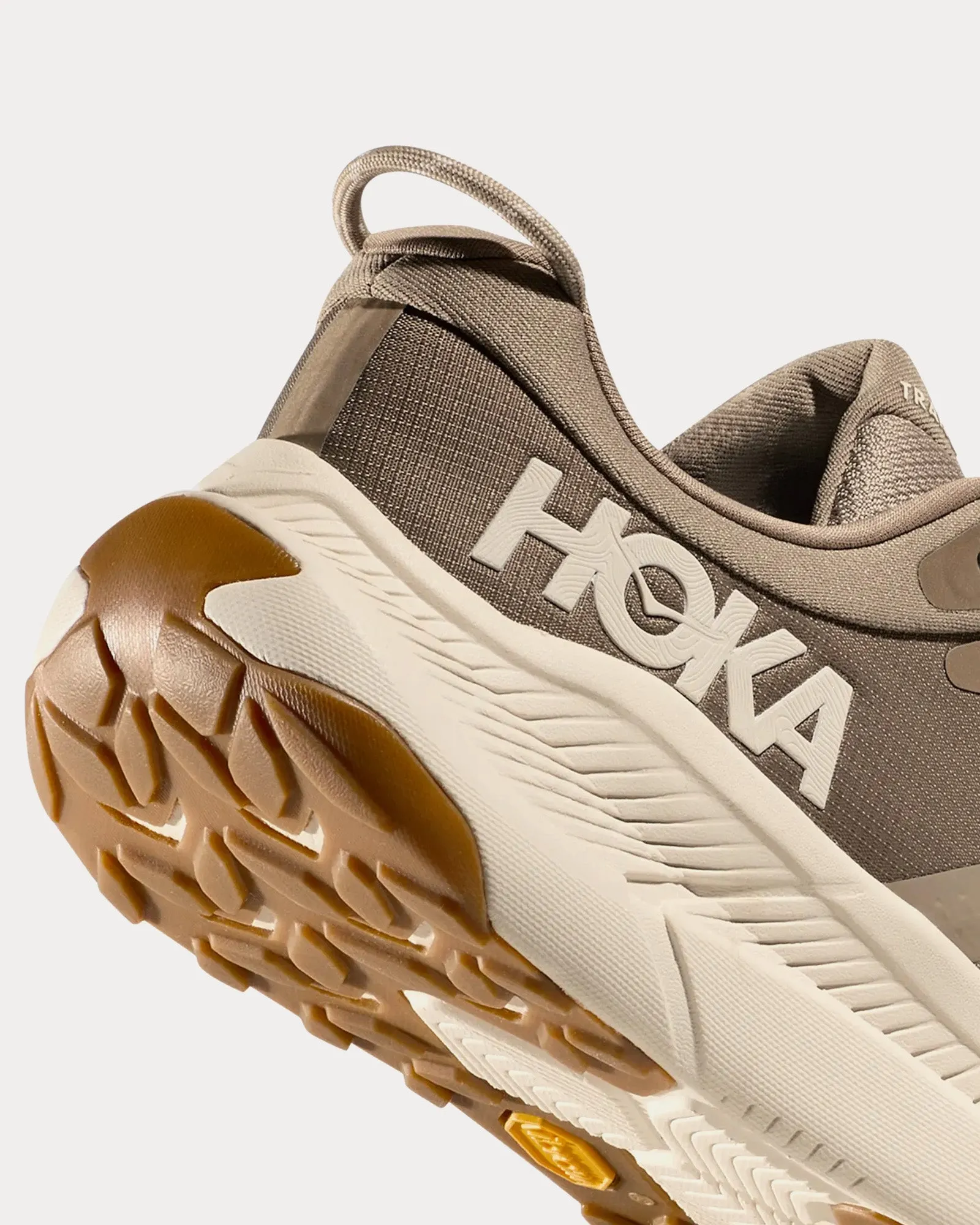 Transport Dune / Eggnog Low Top Sneakers